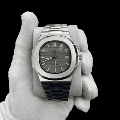 Nautilus Grey