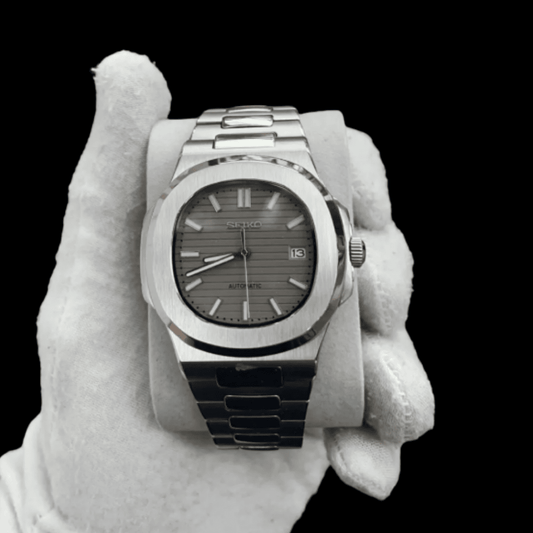 Nautilus Grey