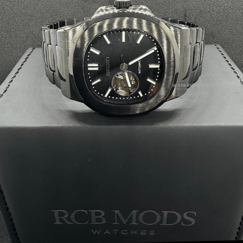 Nautilus Openheart Black Silver