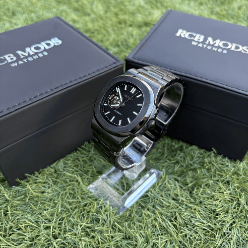 Nautilus Openheart Black Silver