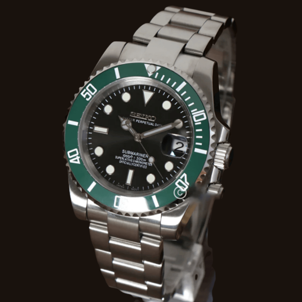 Submariner Starbucks