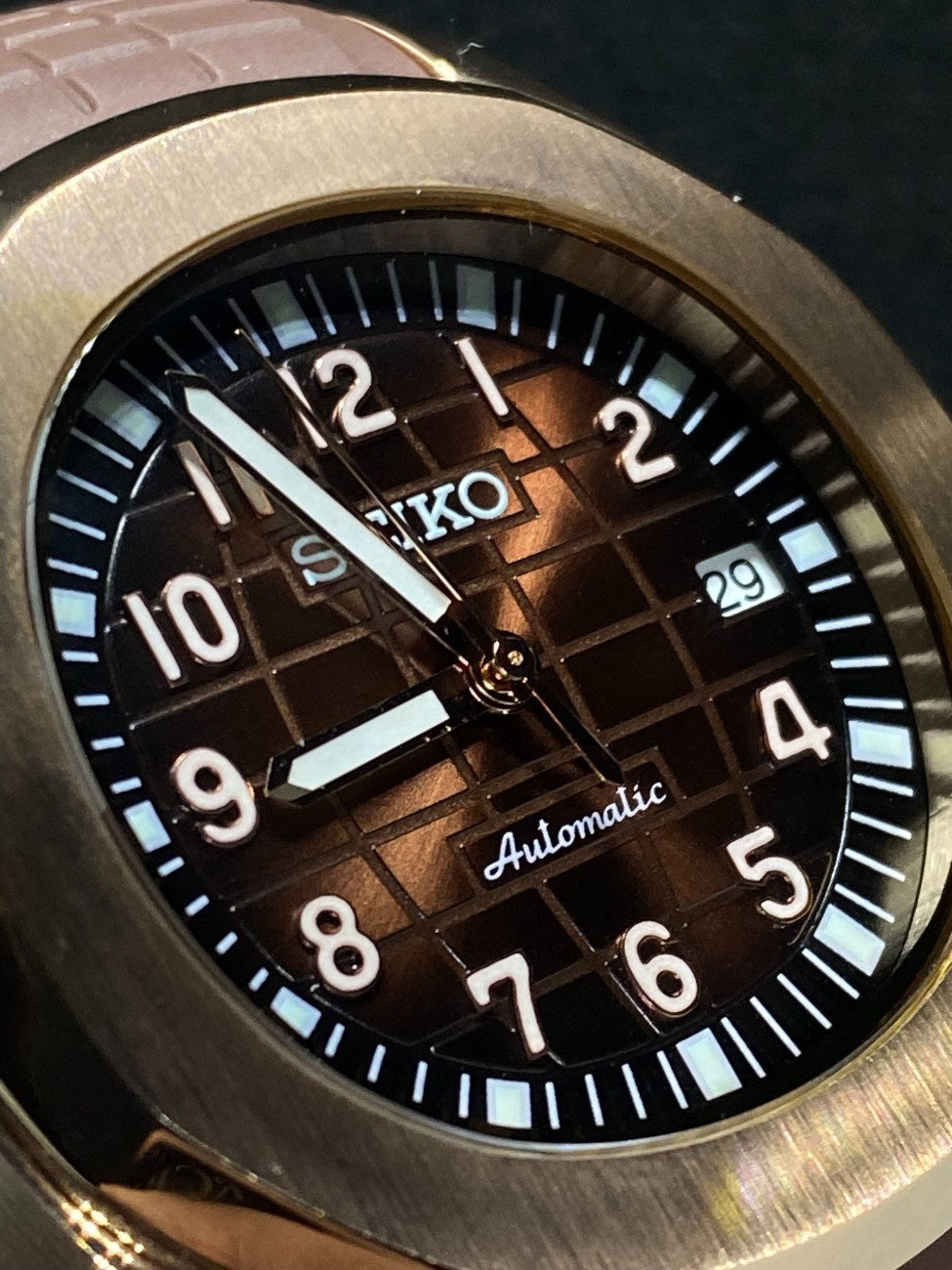 Nauteiko (Aquanaut) Rose Gold Chocolatte