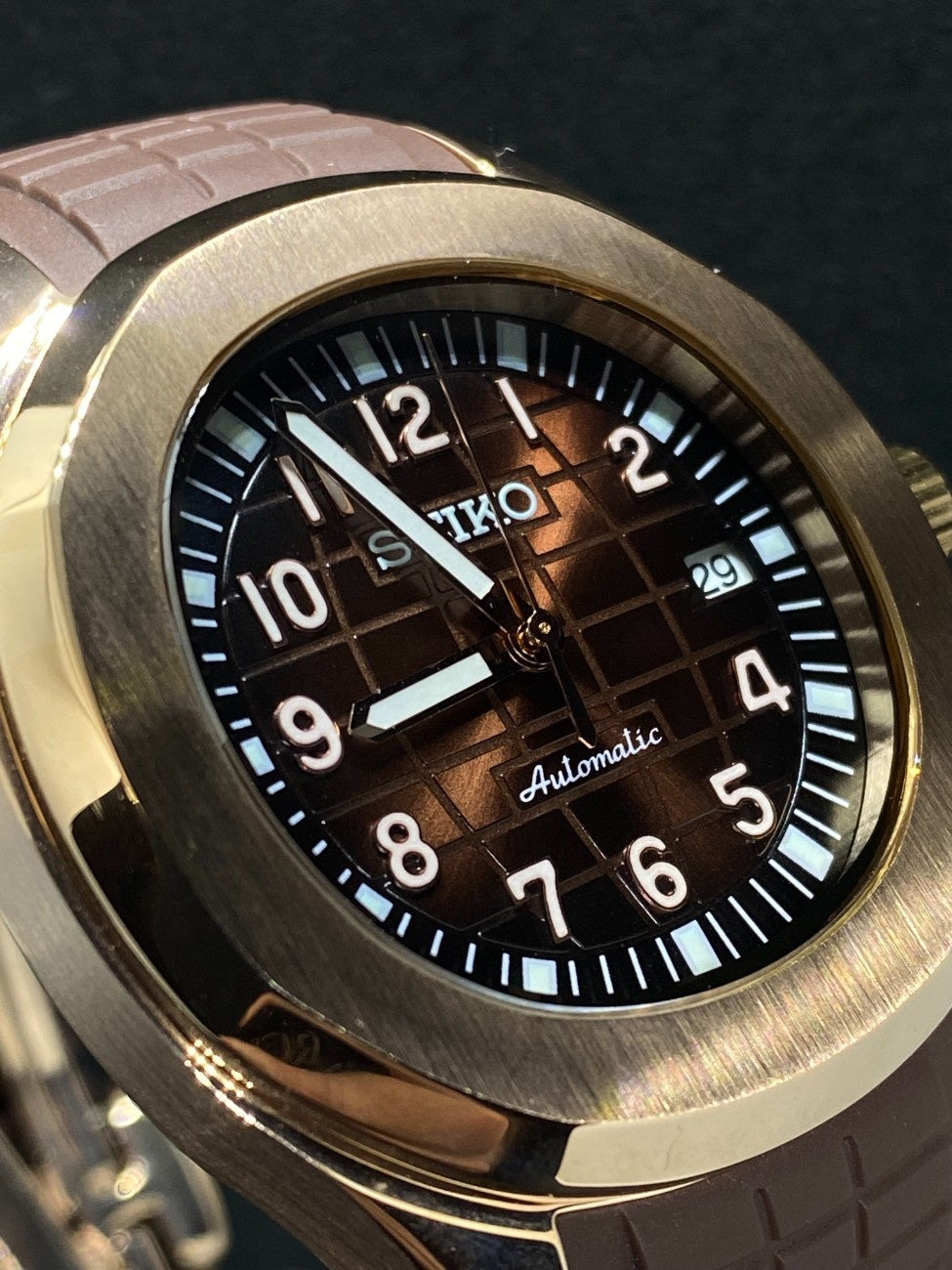 Nauteiko (Aquanaut) Rose Gold Chocolatte