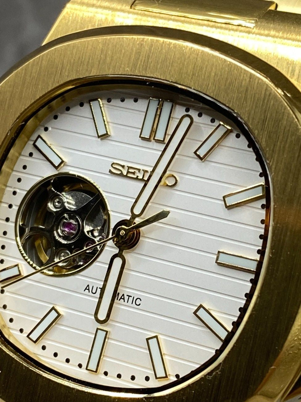 Nauteiko Openheart Gold White